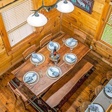 Charming Cabin W/ Hot Tub, Game Room, Top Location Pigeon Forge Exterior foto